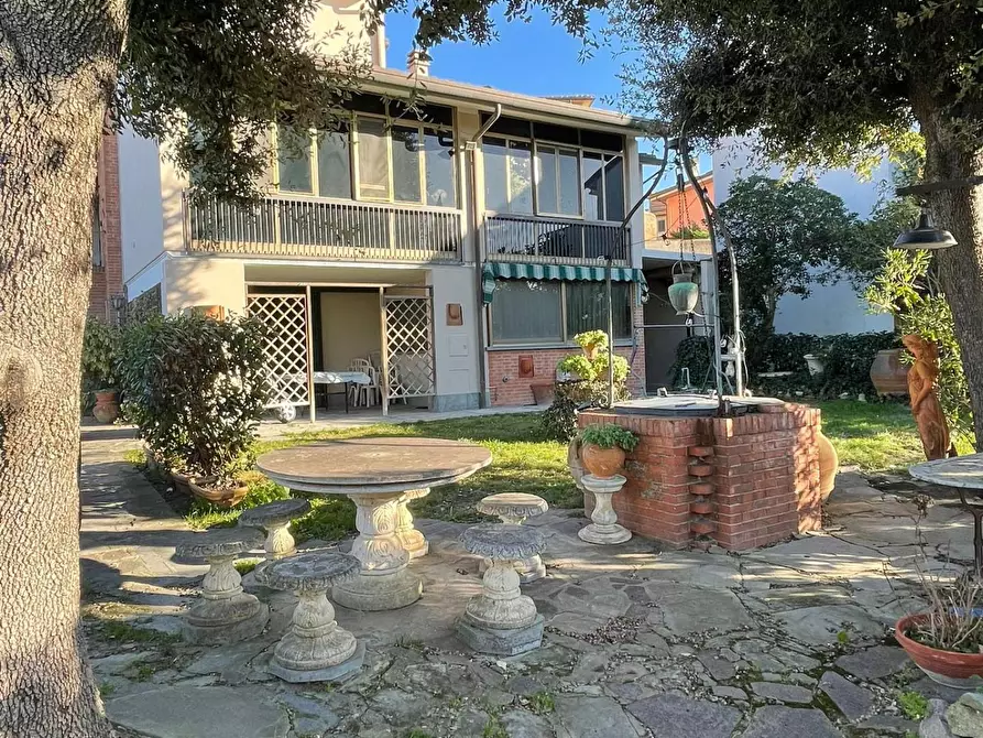 Immagine 23 di Villa in vendita  a San Miniato