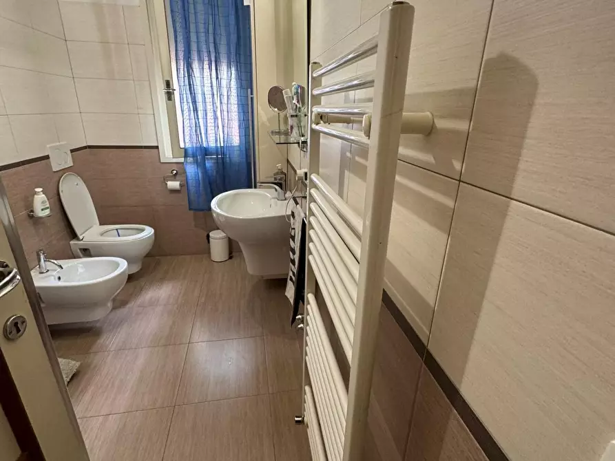 Immagine 10 di Appartamento in vendita  a Viareggio