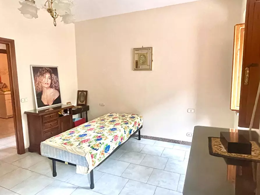 Immagine 12 di Appartamento in vendita  a Siena