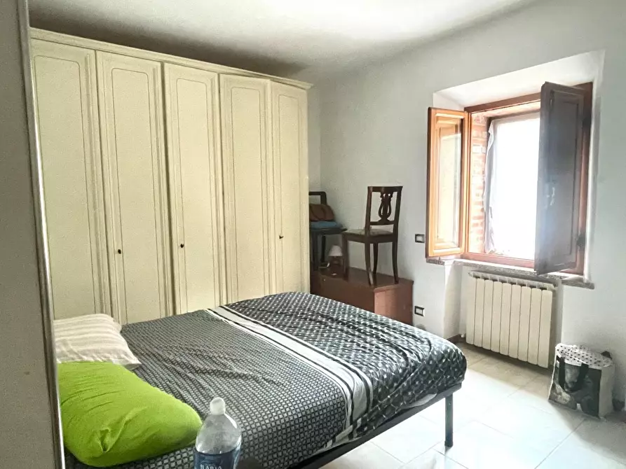 Immagine 6 di Appartamento in vendita  a Siena