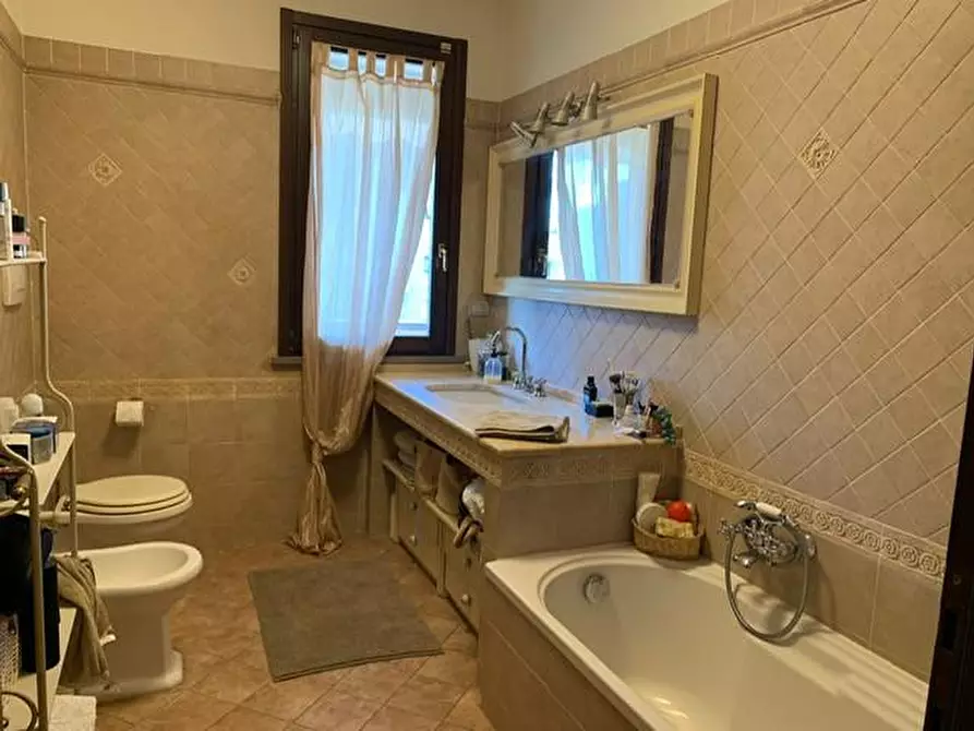 Immagine 18 di Villetta a schiera in vendita  a Pontedera