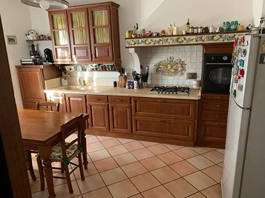 Immagine 15 di Villetta a schiera in vendita  a Pontedera