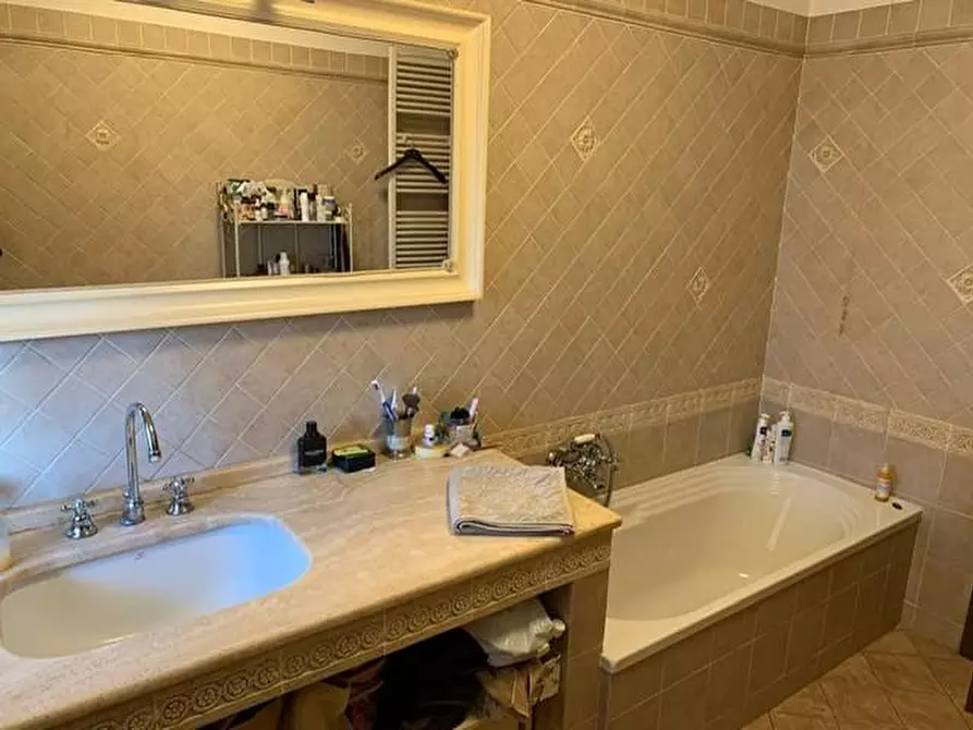 Immagine 17 di Villetta a schiera in vendita  a Pontedera