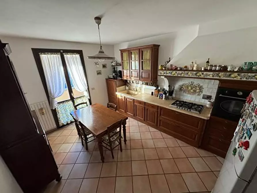 Immagine 14 di Villetta a schiera in vendita  a Pontedera