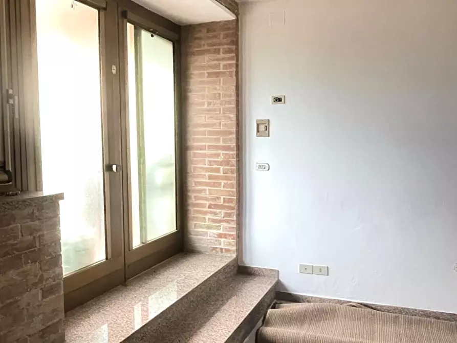 Immagine 5 di Appartamento in vendita  a Siena