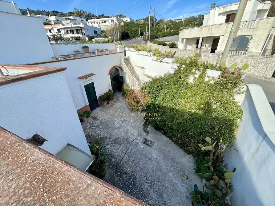 Immagine 39 di Villa in vendita  a Castro