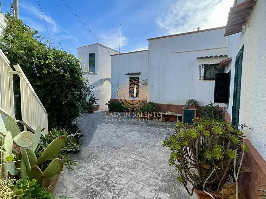 Immagine 34 di Villa in vendita  a Castro