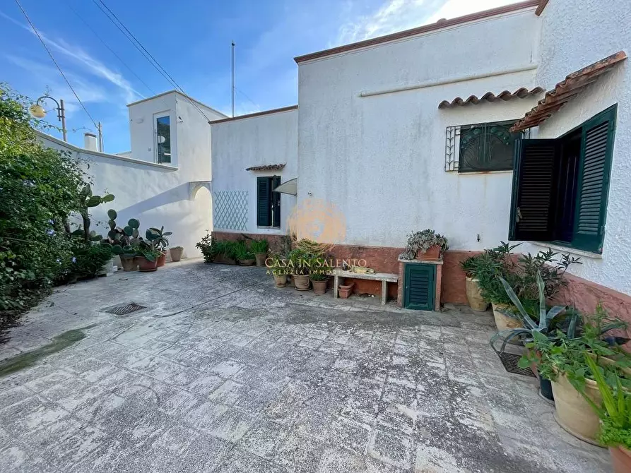 Immagine 31 di Villa in vendita  a Castro