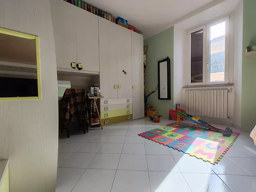 Immagine 21 di Appartamento in vendita  a Massa