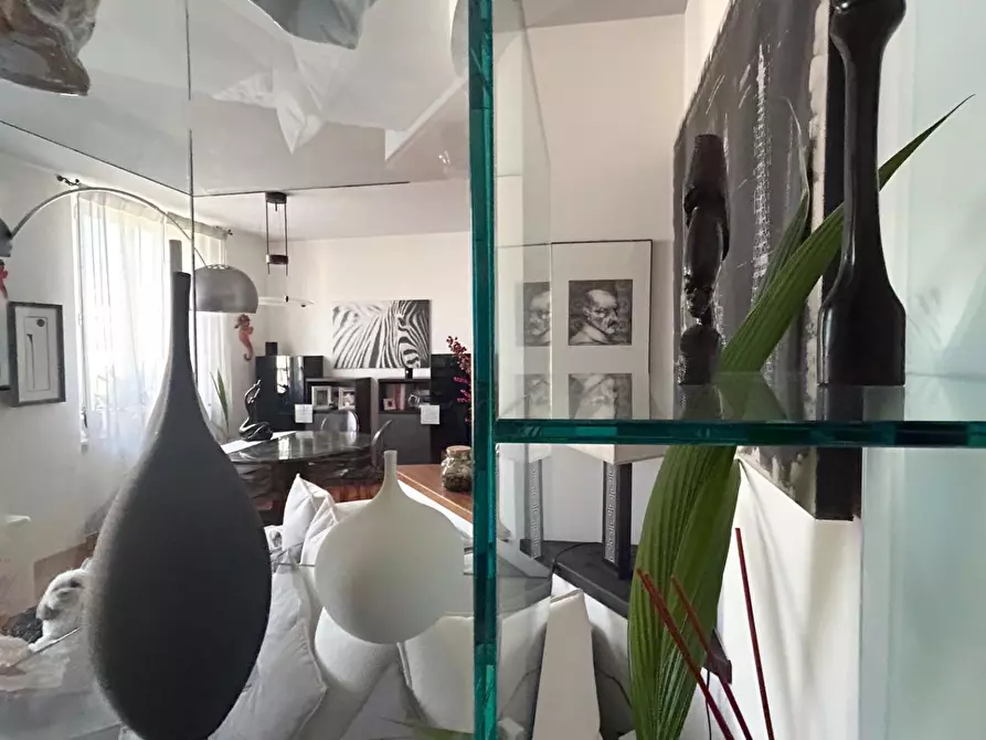 Immagine 8 di Appartamento in vendita  a Livorno