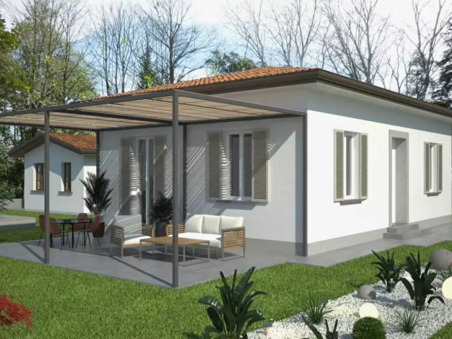 Immagine 3 di Villa in vendita  a Massa