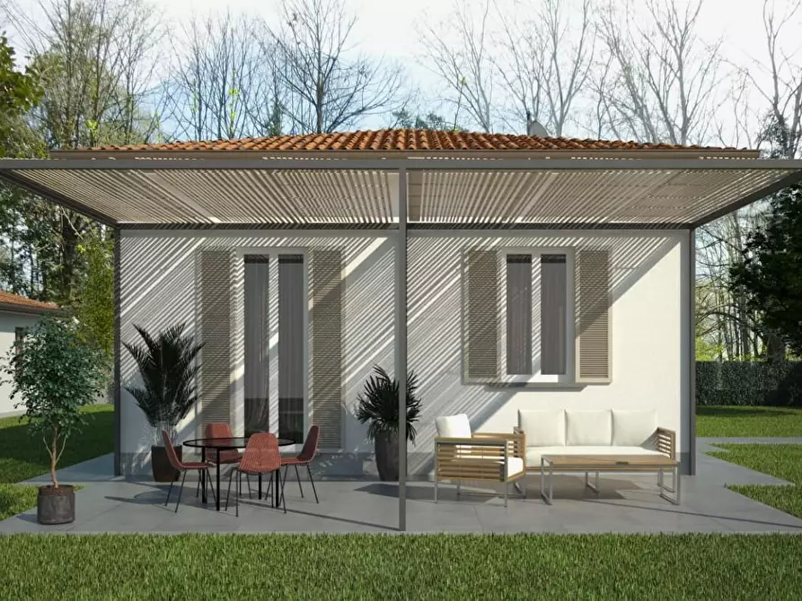 Immagine 2 di Villa in vendita  a Massa