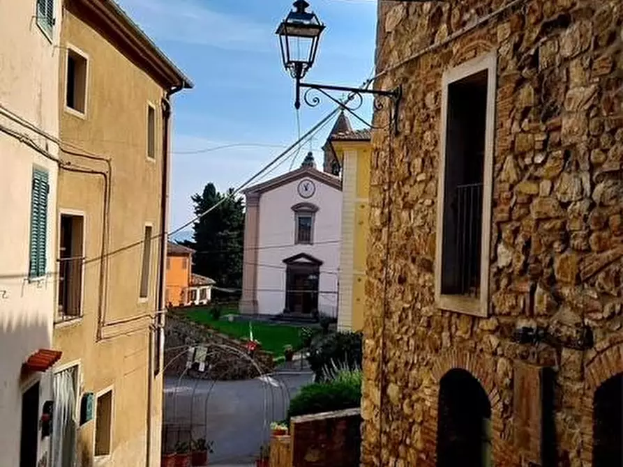 Immagine 30 di Appartamento in vendita  a Lajatico