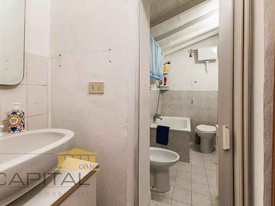 Immagine 19 di Appartamento in vendita  a Lajatico