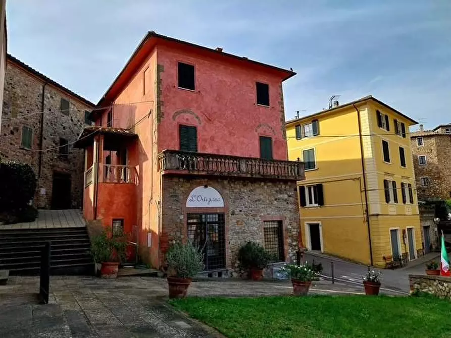 Immagine 43 di Appartamento in vendita  a Lajatico