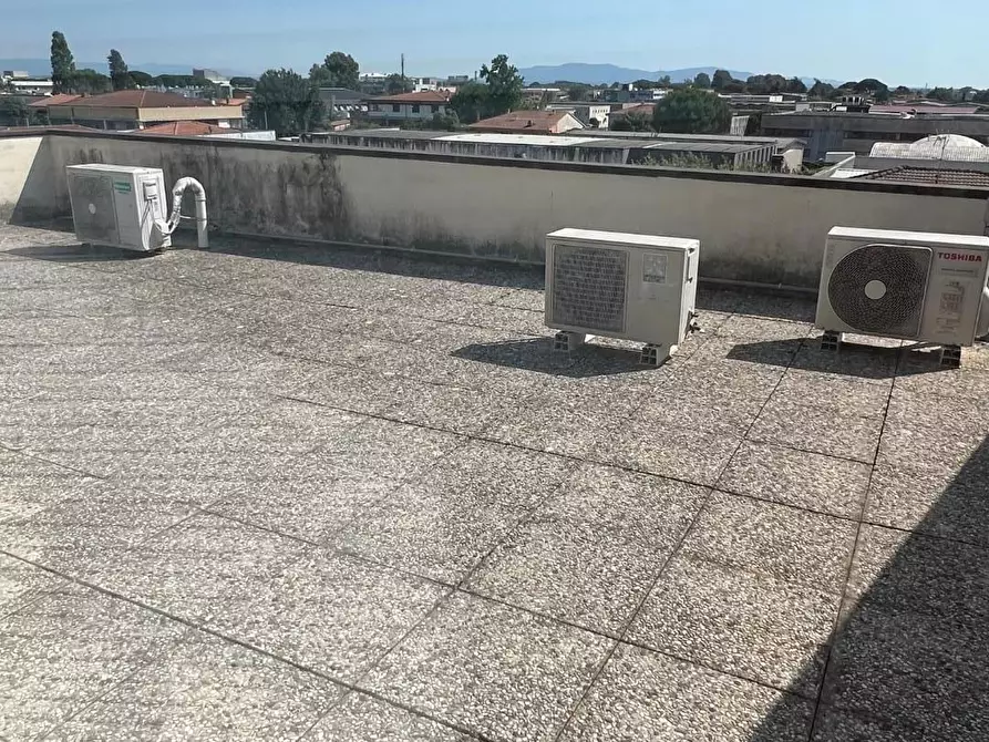 Immagine 3 di Ufficio in affitto  a Pisa