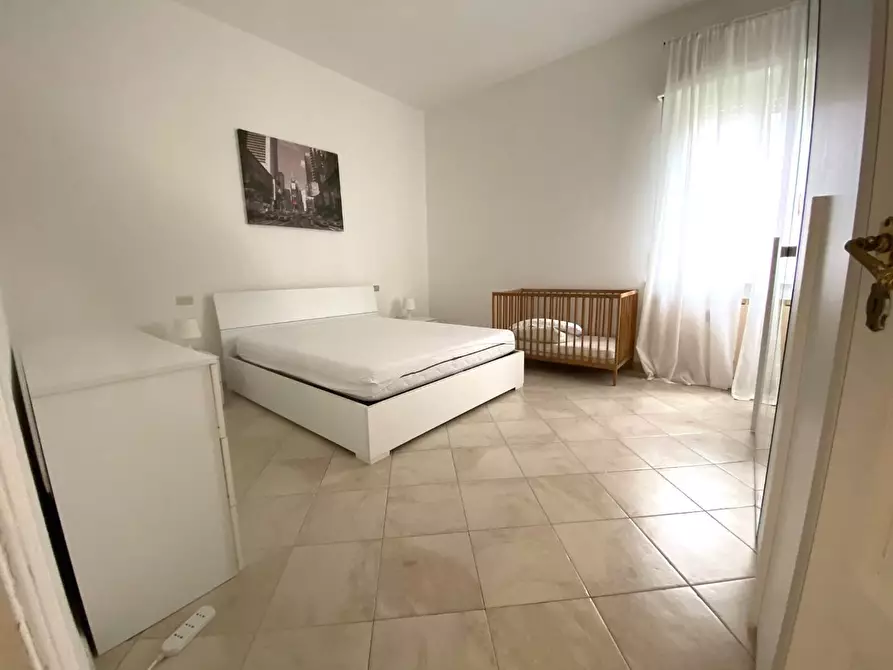 Immagine 17 di Appartamento in vendita  a Massa