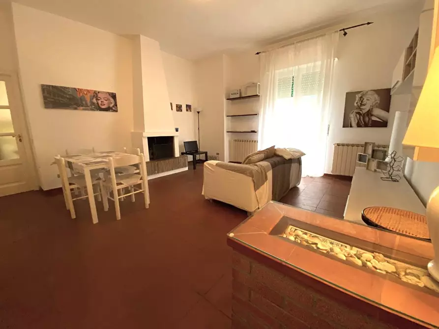 Immagine 12 di Appartamento in vendita  a Massa