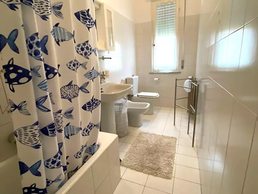 Immagine 10 di Appartamento in vendita  a Massa