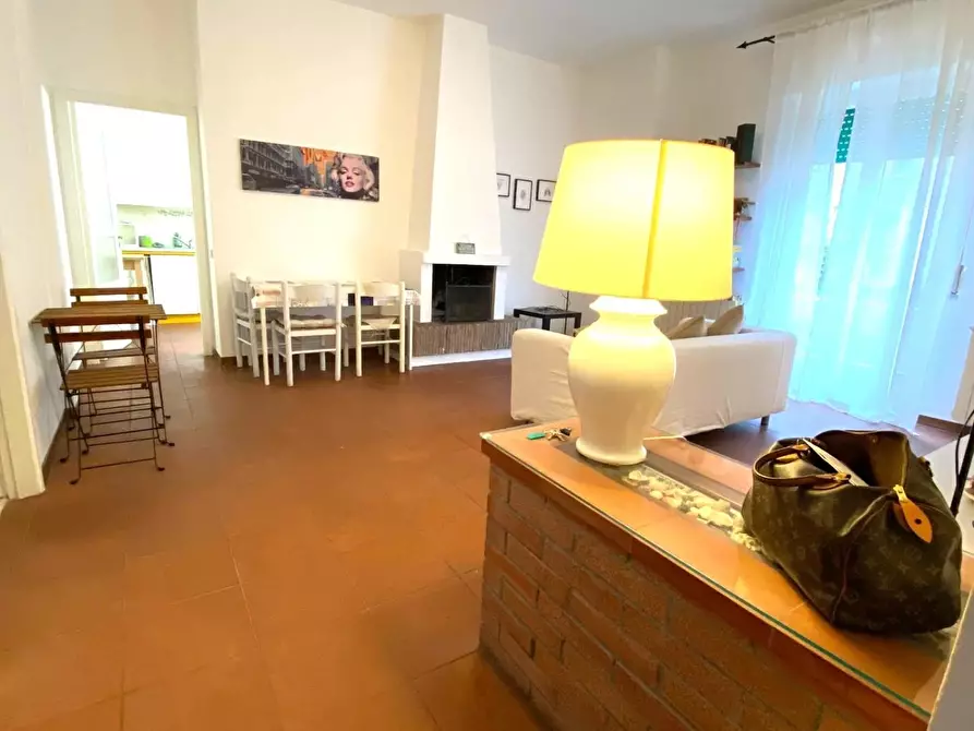 Immagine 14 di Appartamento in vendita  a Massa