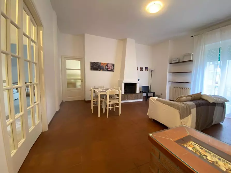 Immagine 5 di Appartamento in vendita  a Massa