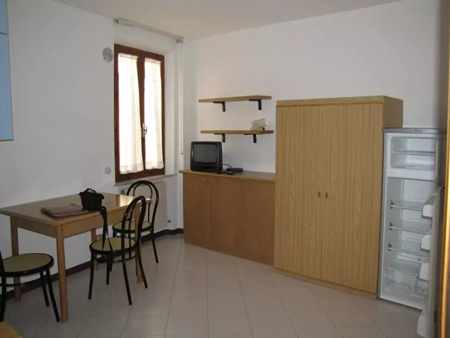 Immagine 1 di Appartamento in affitto  a Siena
