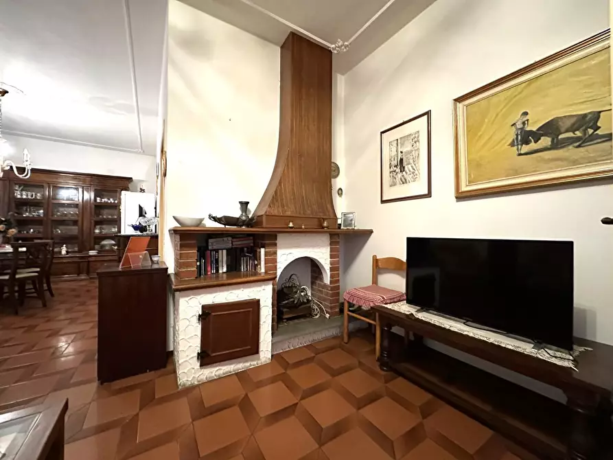 Immagine 6 di Villa in vendita  a Lucca