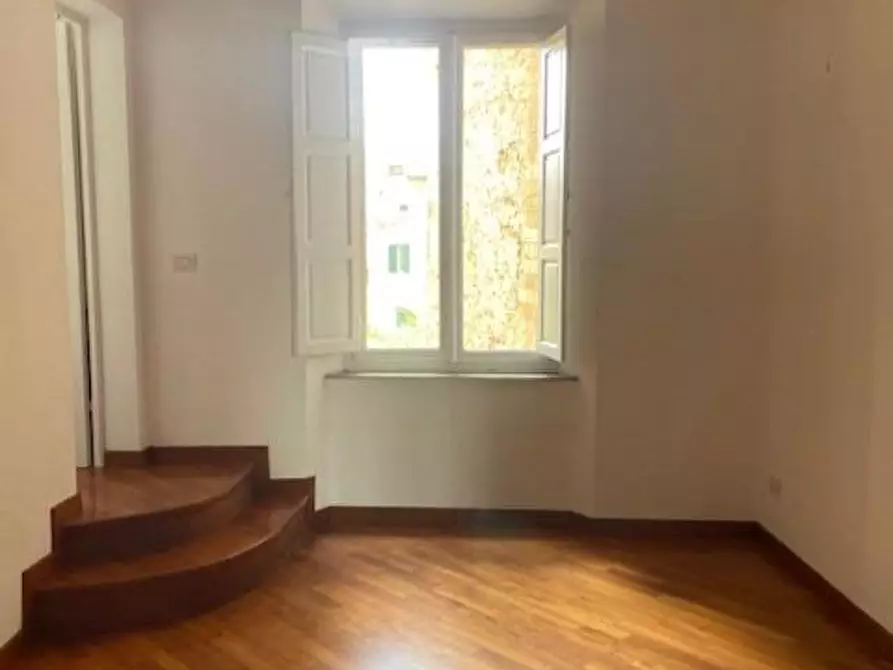 Immagine 5 di Appartamento in vendita  a Pisa