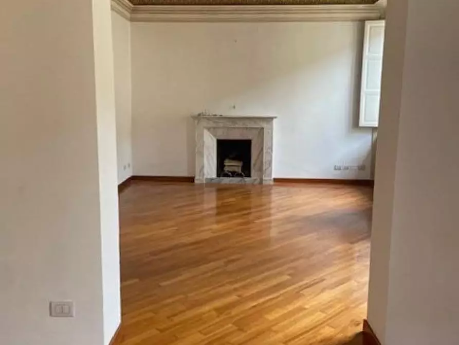 Immagine 2 di Appartamento in vendita  a Pisa