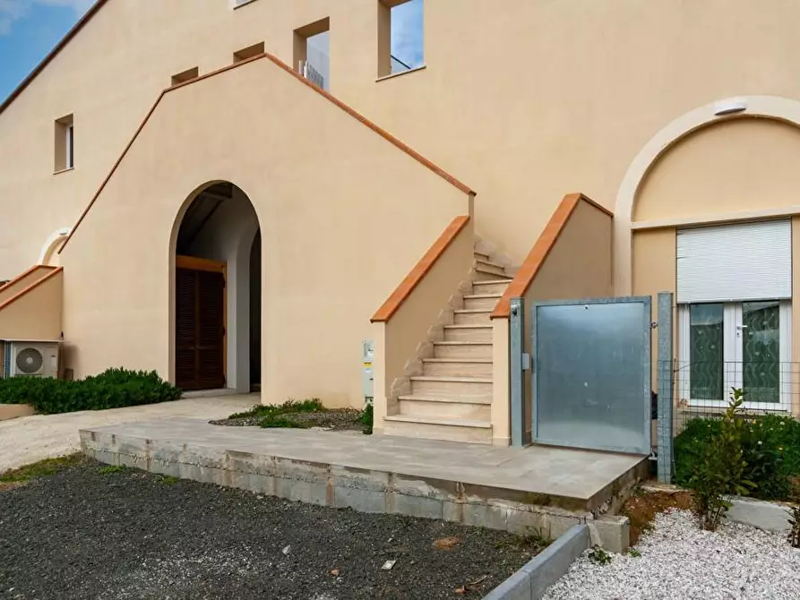 Immagine 5 di Appartamento in vendita  a Cecina