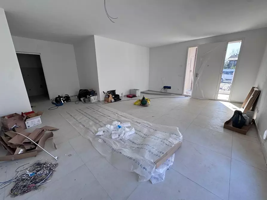 Immagine 13 di Appartamento in vendita  a Pontedera