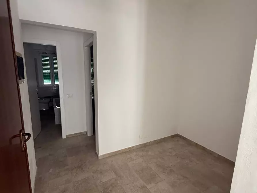 Immagine 5 di Appartamento in vendita  a Viareggio
