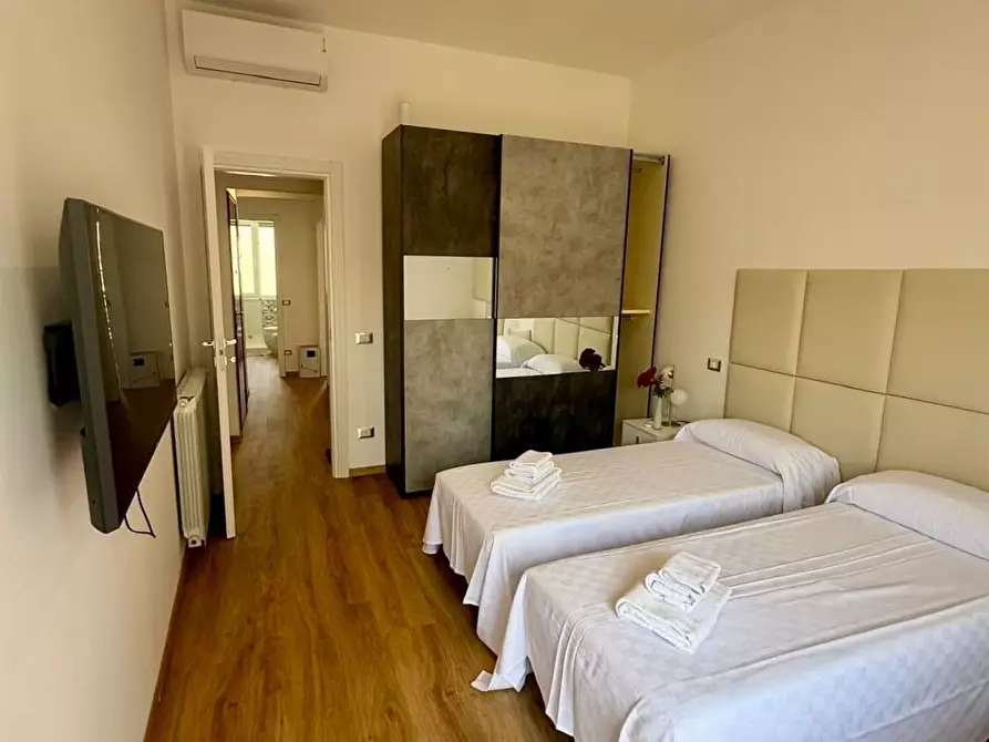 Immagine 15 di Appartamento in vendita  a Viareggio