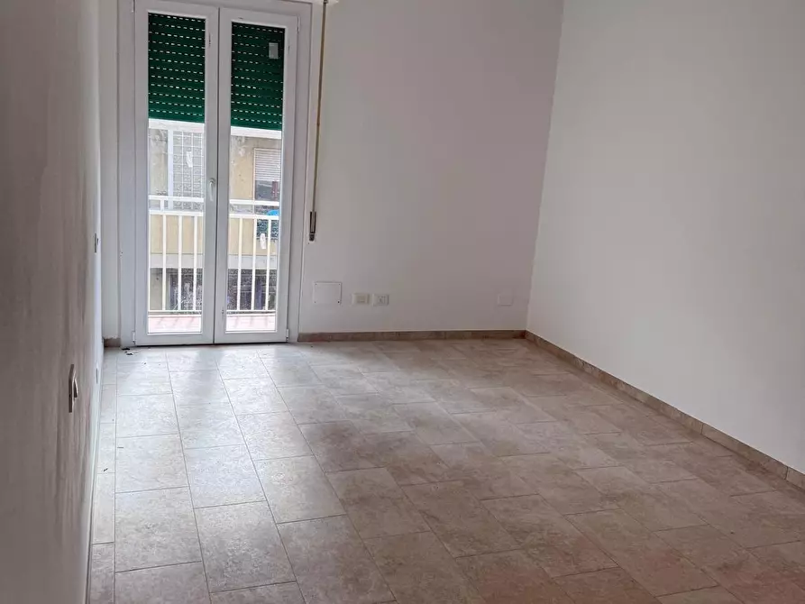 Immagine 11 di Appartamento in vendita  a Viareggio