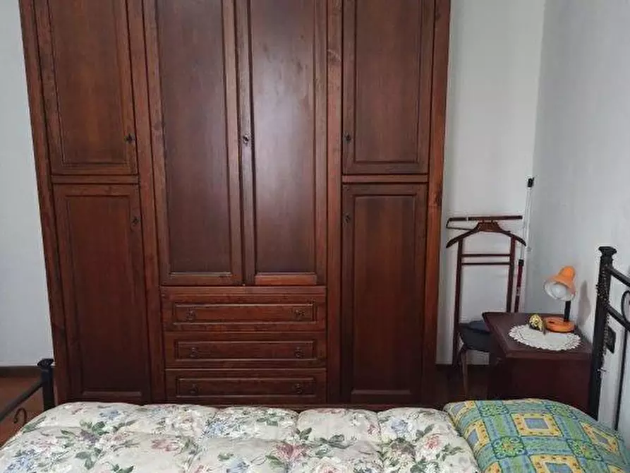 Immagine 9 di Appartamento in vendita  a Massa