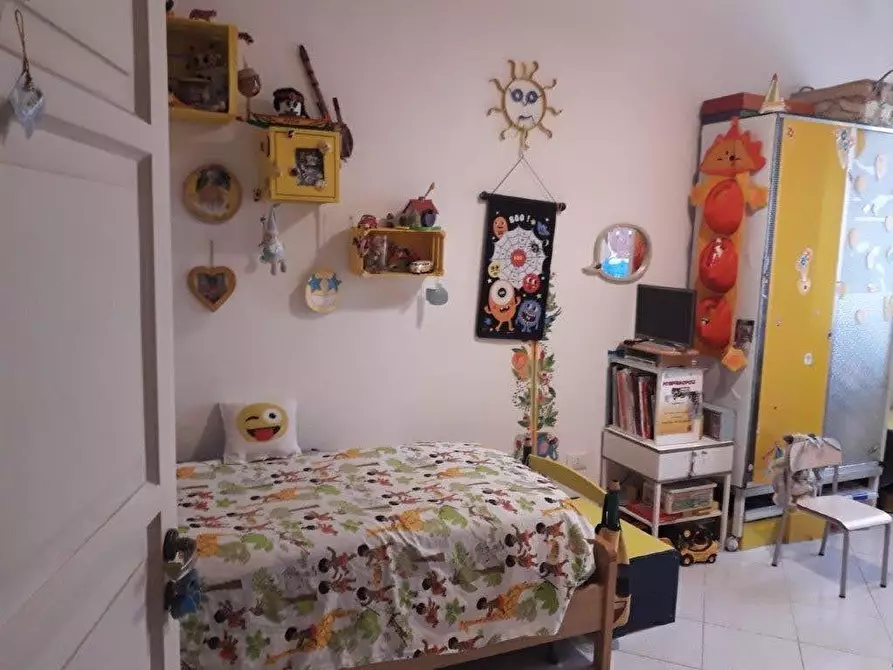 Immagine 11 di Appartamento in vendita  a Massa