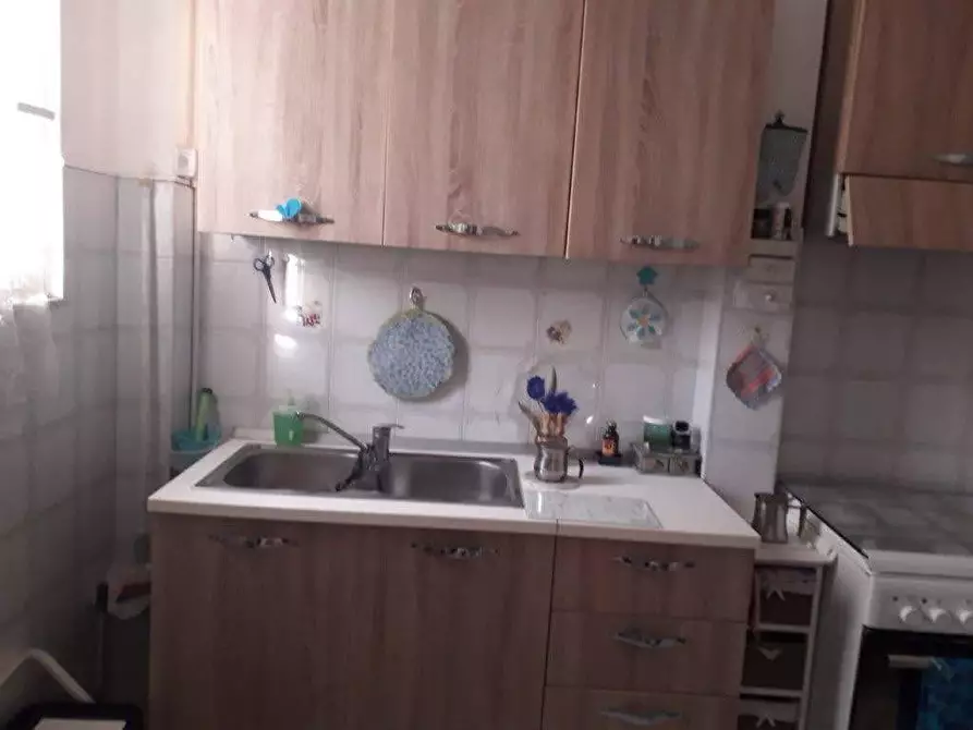 Immagine 5 di Appartamento in vendita  a Massa