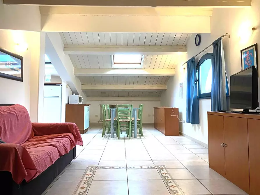 Immagine 15 di Mansarda in vendita  a Massa