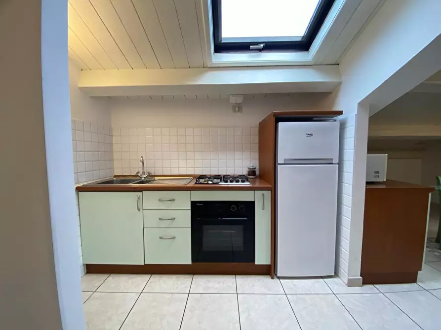 Immagine 8 di Mansarda in vendita  a Massa