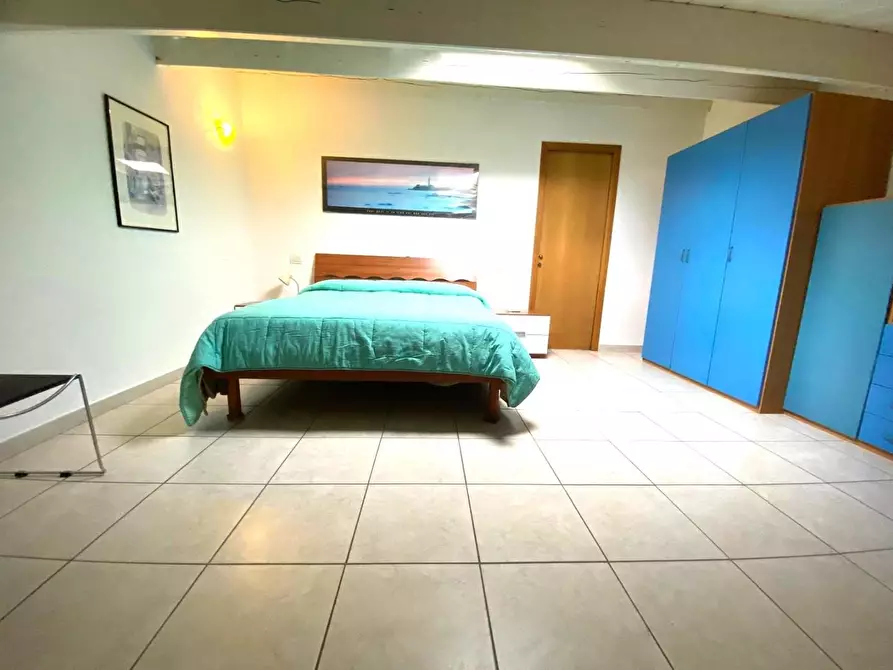 Immagine 9 di Mansarda in vendita  a Massa