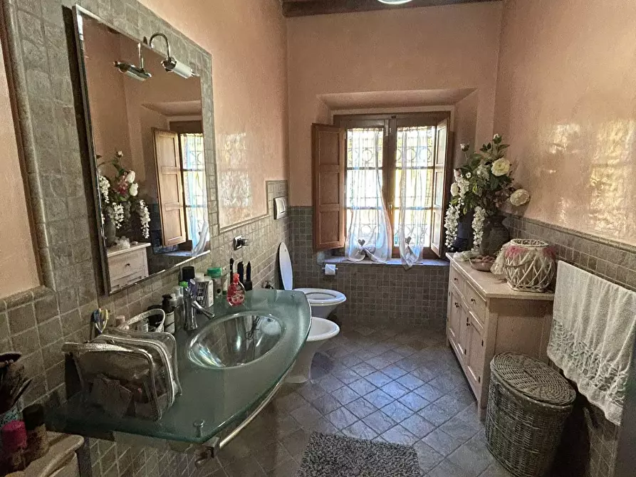 Immagine 49 di Casa colonica in vendita  a Cerreto Guidi