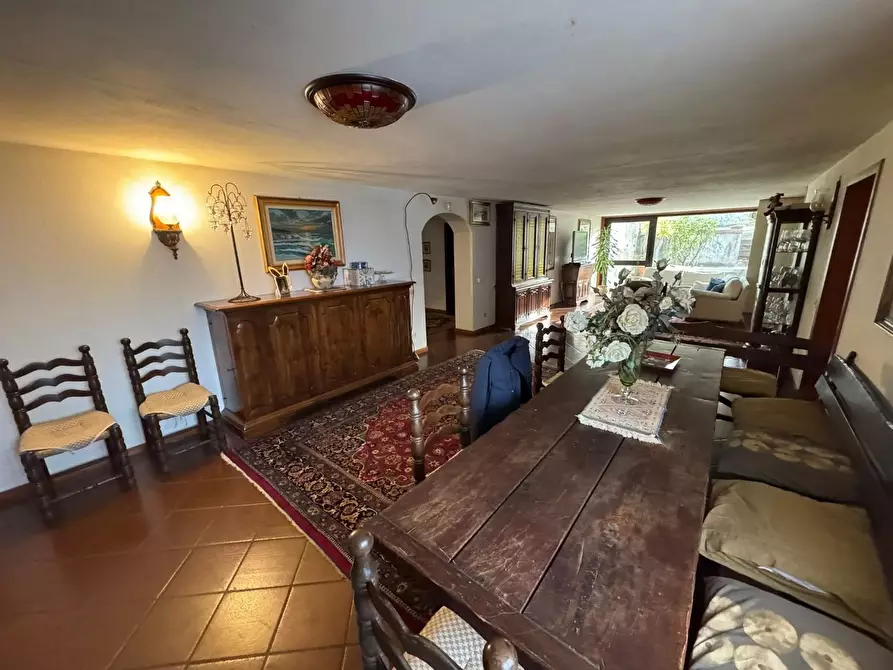 Immagine 27 di Villa in vendita  a Castelnuovo Magra