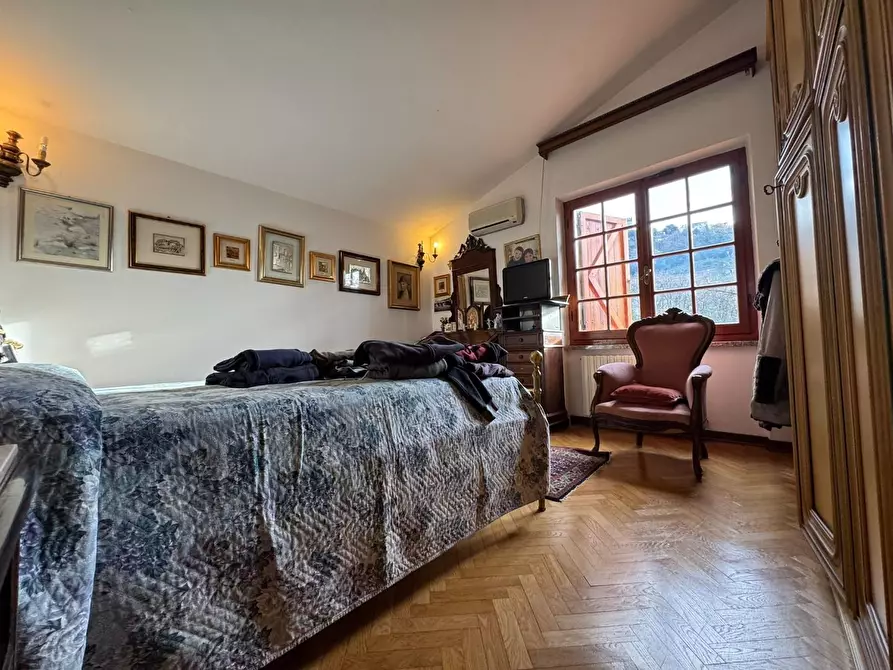 Immagine 46 di Villa in vendita  a Castelnuovo Magra