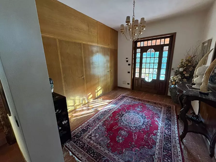 Immagine 12 di Villa in vendita  a Castelnuovo Magra