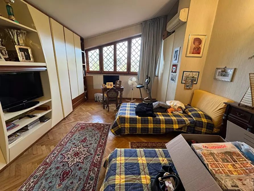 Immagine 9 di Villa in vendita  a Castelnuovo Magra