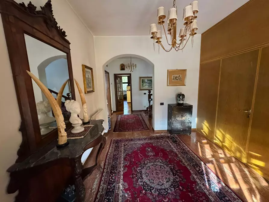 Immagine 13 di Villa in vendita  a Castelnuovo Magra