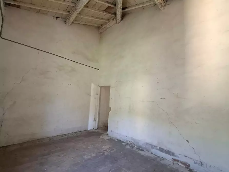 Immagine 28 di Casa indipendente in vendita  a Vicopisano