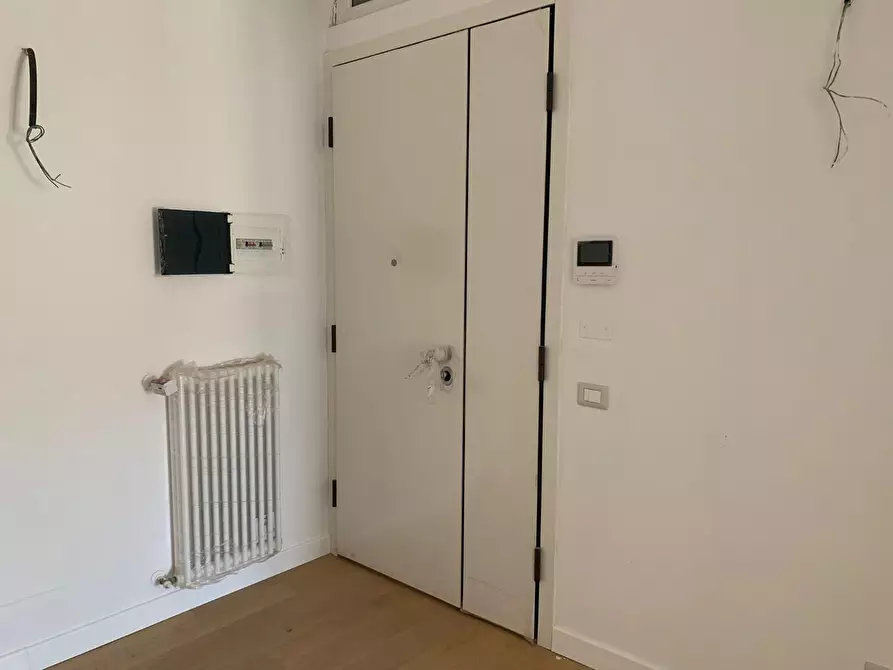 Immagine 22 di Appartamento in vendita  a Livorno