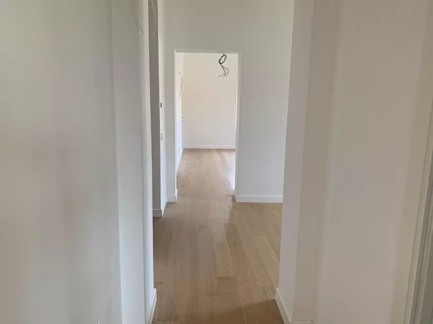 Immagine 21 di Appartamento in vendita  a Livorno