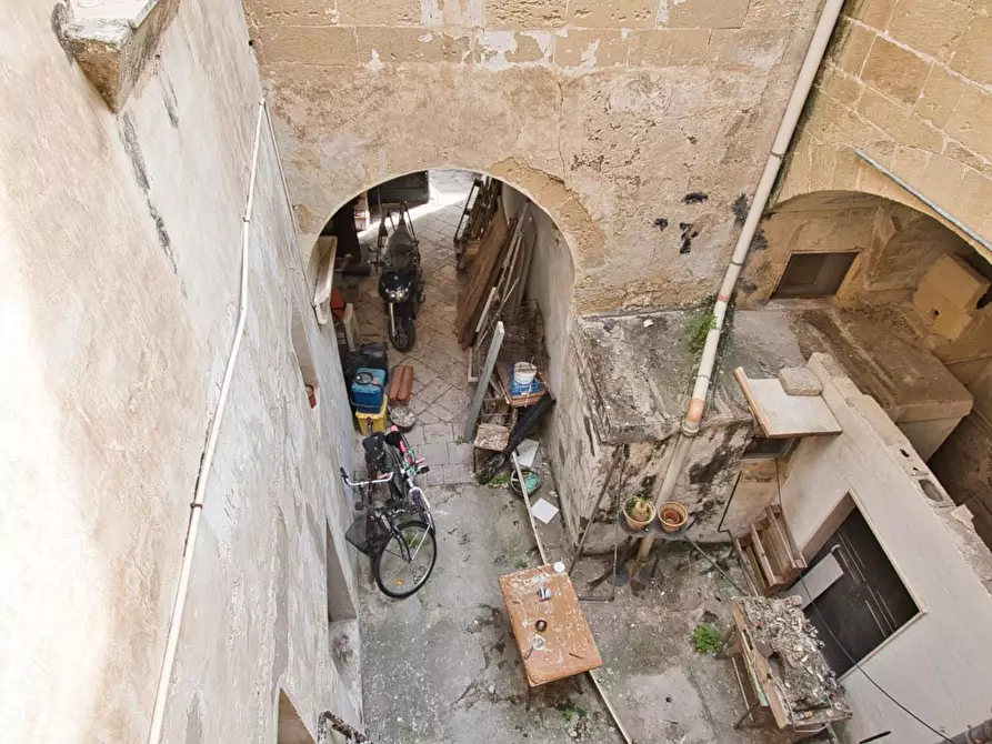 Immagine 25 di Casa indipendente in vendita  a Lecce
